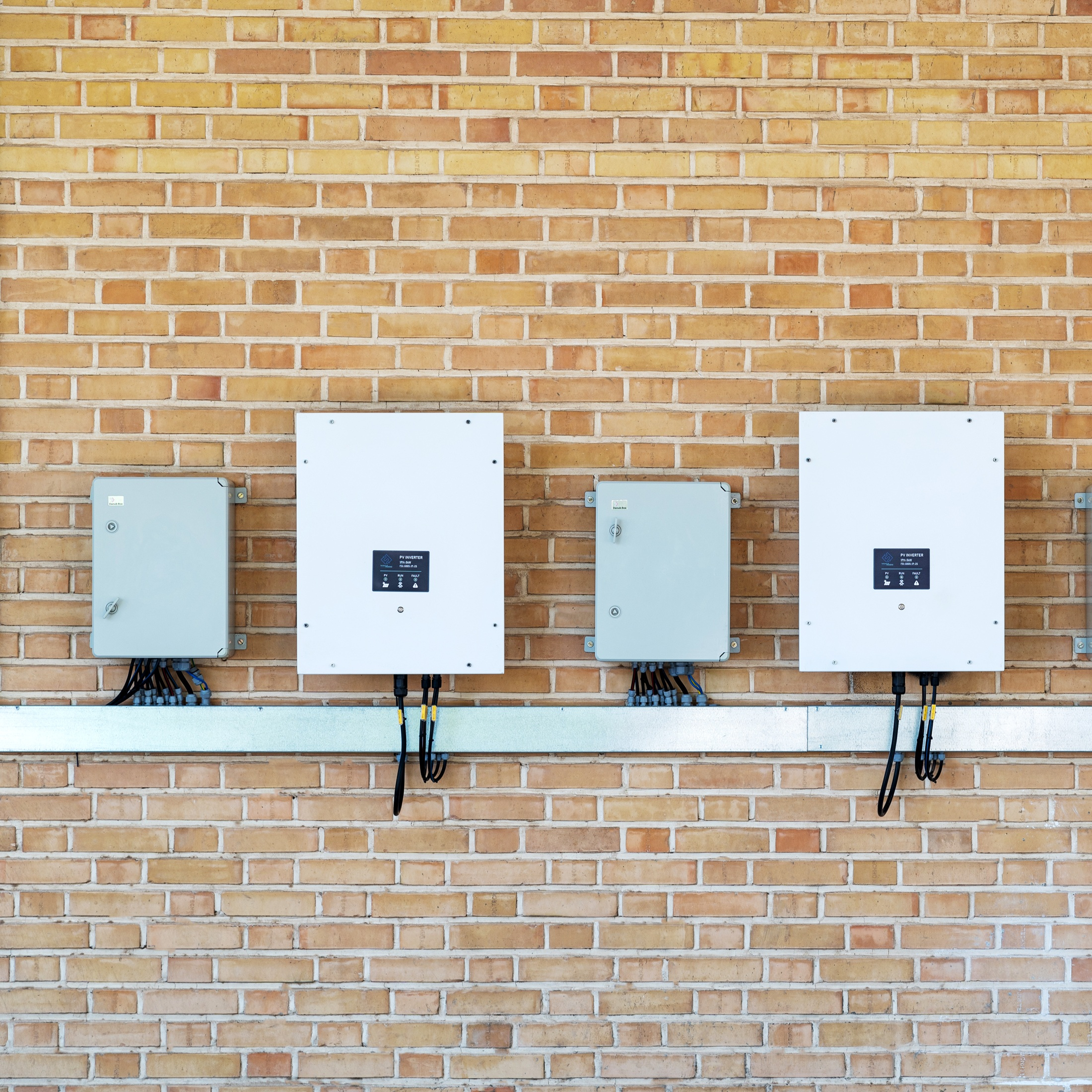 اینورتر خورشیدی مدل 20KW On-grid ظرفیت ۲۰ کیلو وات - Image 2